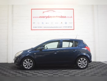 Used Vauxhall Corsa 2012 for sale - 77577947: Photo