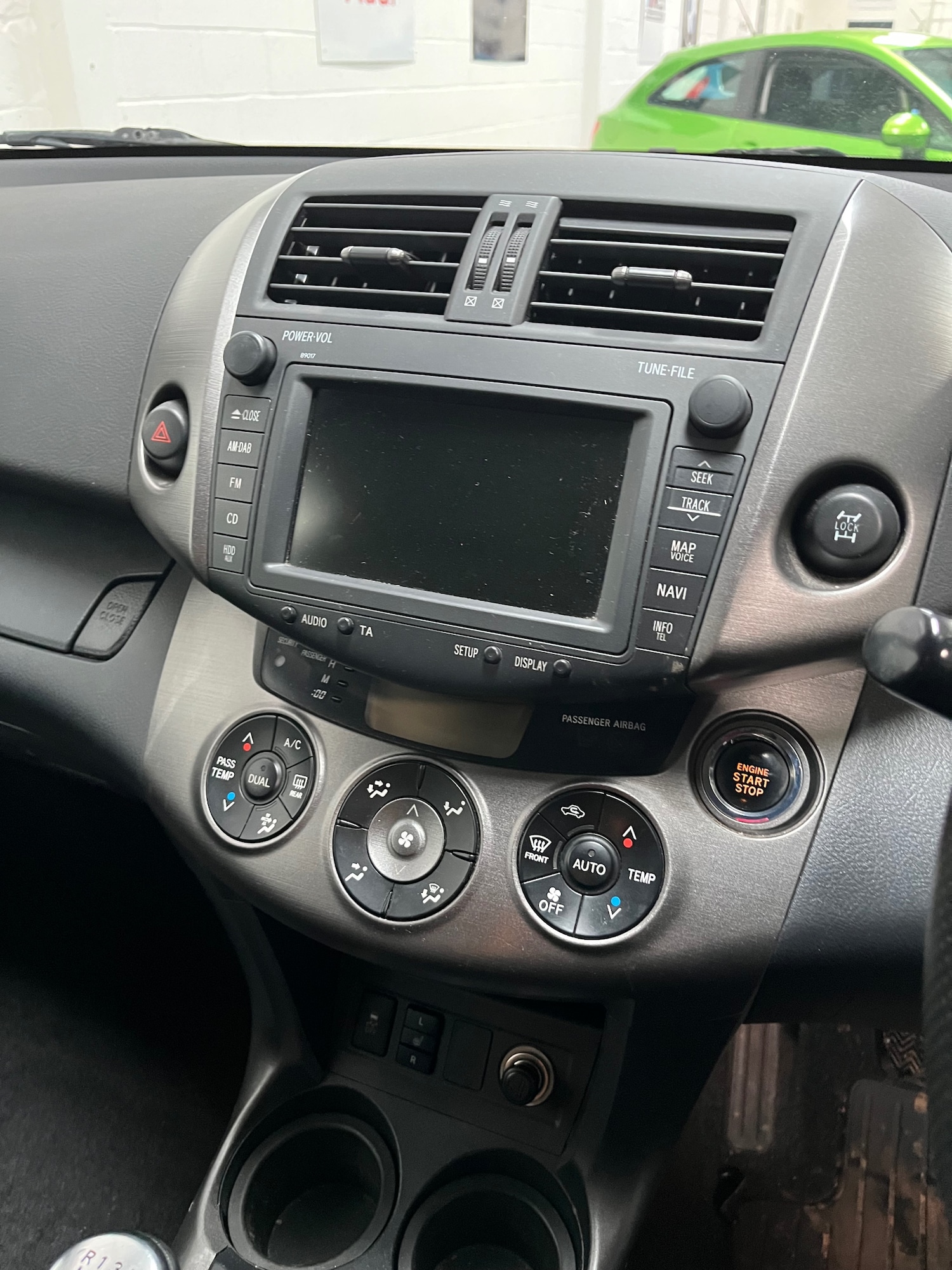 Used Toyota RAV4 2010 for sale - 77271078: Photo 11