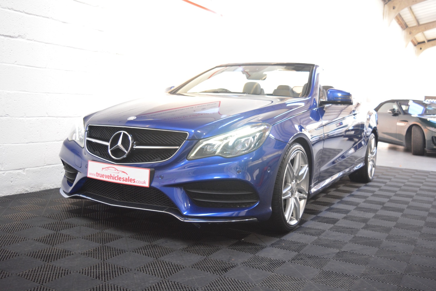 Used Mercedes-Benz E Class 2016 for sale - 76273899: Photo 6