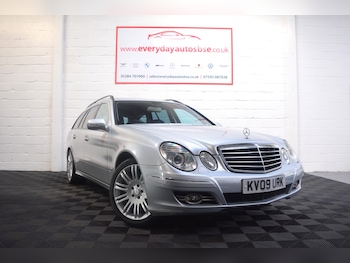 Used Mercedes-Benz E Class 2009 for sale - 77818114: Photo