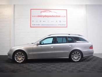 Used Mercedes-Benz E Class 2009 for sale - 77818114: Photo