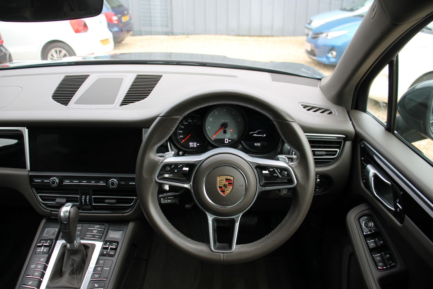Used Porsche Macan 2021 for sale - 77854018: Photo 19