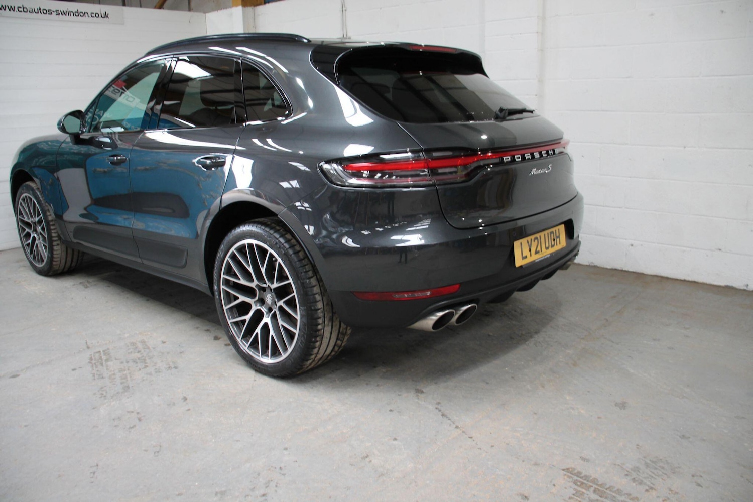 Used Porsche Macan 2021 for sale - 77854018: Photo 5