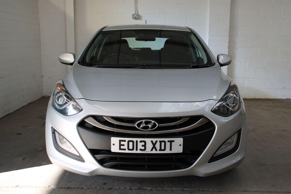 Used Hyundai i30 2013 for sale - 76167534: Photo 2