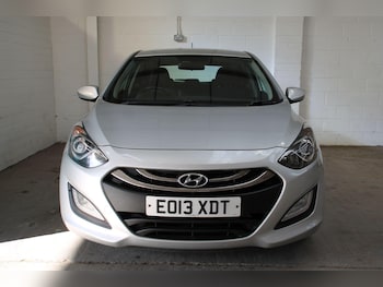 Used Hyundai i30 2013 for sale - 76167534: Photo 2