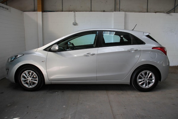 Used Hyundai i30 2013 for sale - 76167534: Photo 4