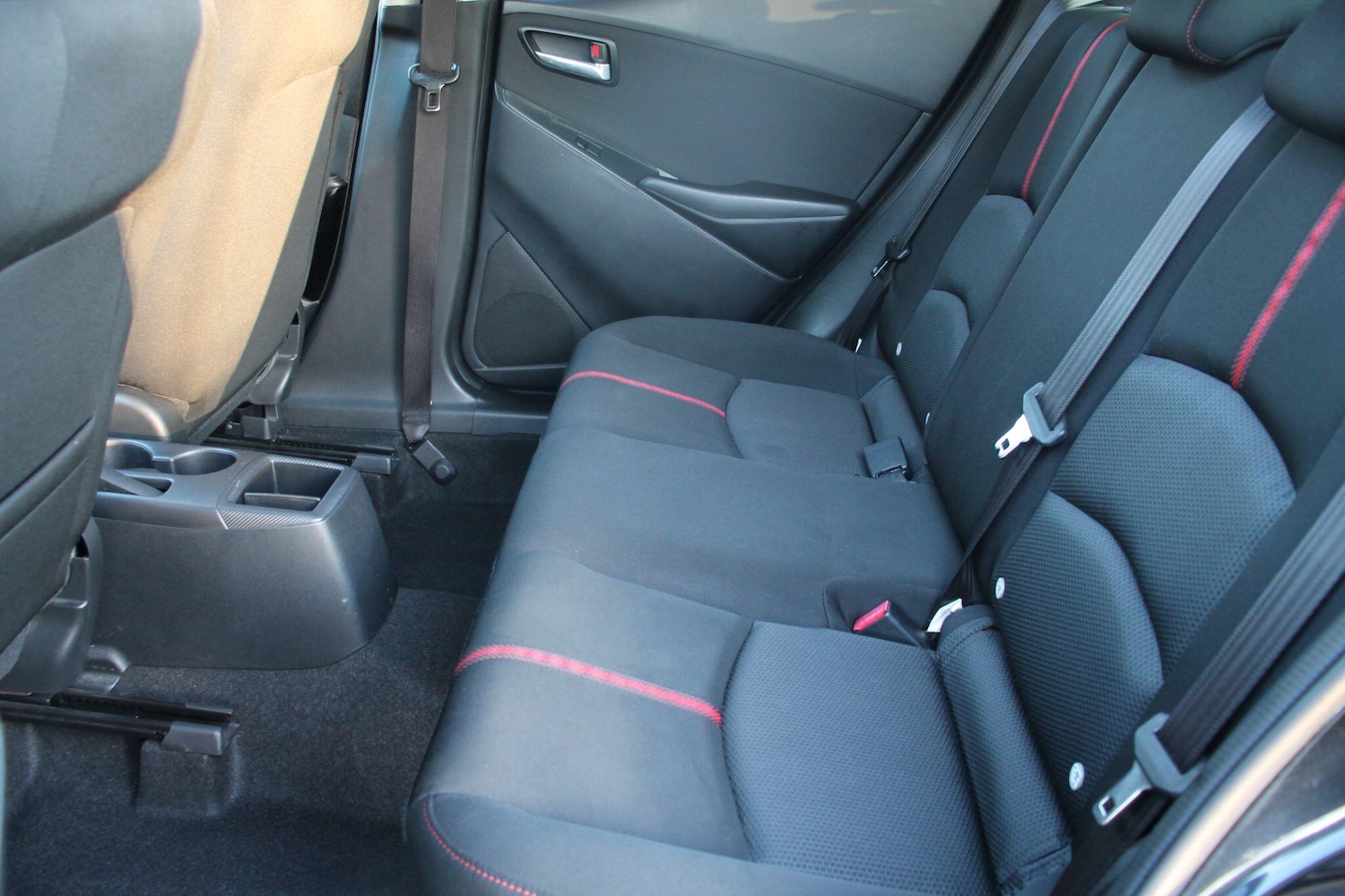 Used Mazda Mazda2 2016 for sale - 77097415: Photo 18