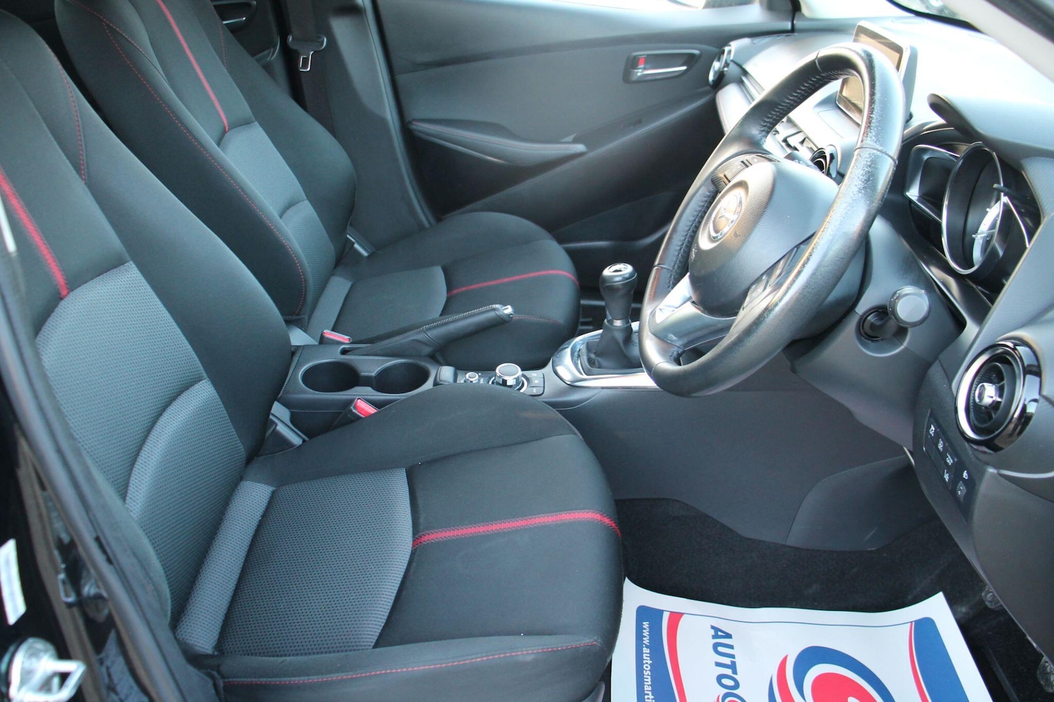 Used Mazda Mazda2 2016 for sale - 77097415: Photo 9