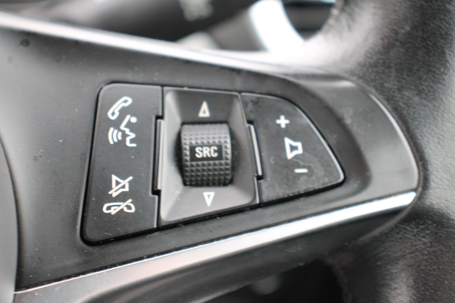 Used Vauxhall ADAM 2015 for sale - 78185123: Photo 17