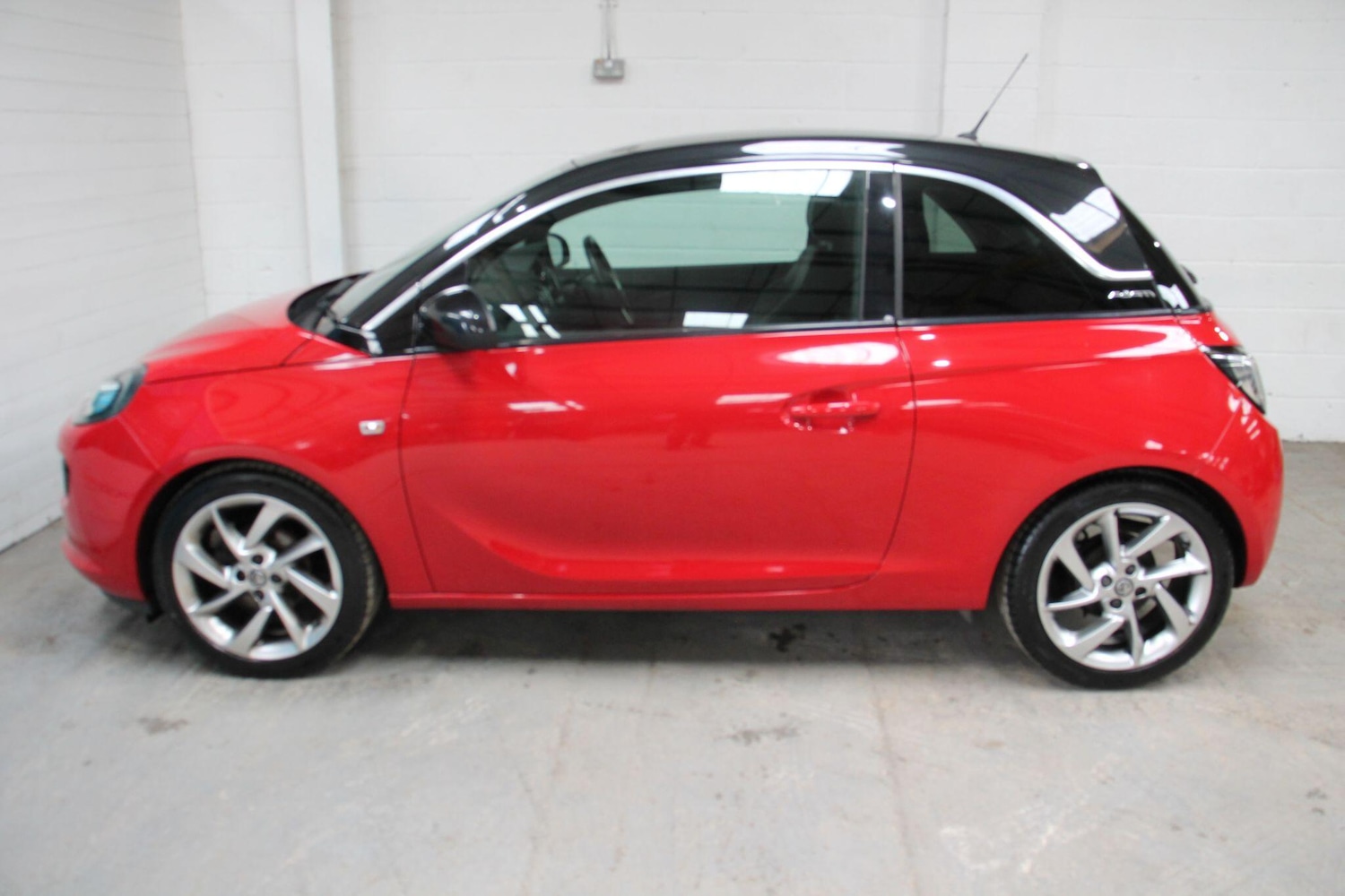 Used Vauxhall ADAM 2015 for sale - 78185123: Photo 5