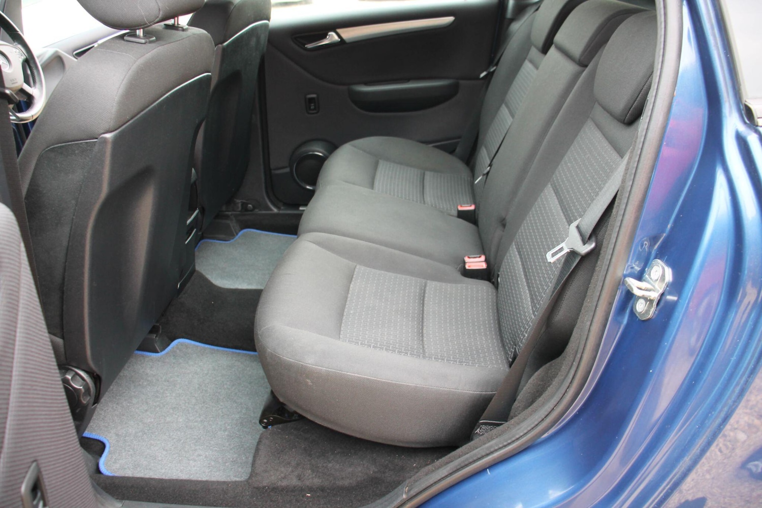 Used Mercedes-Benz B Class 2011 for sale - 76137955: Photo 13