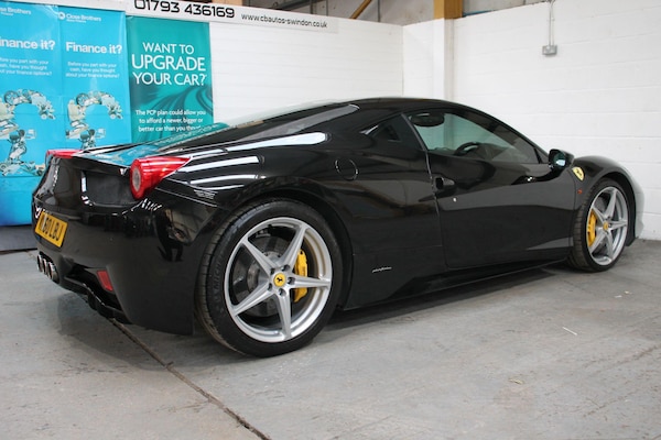 Used Ferrari 458 2010 for sale - 74597283: Photo 11