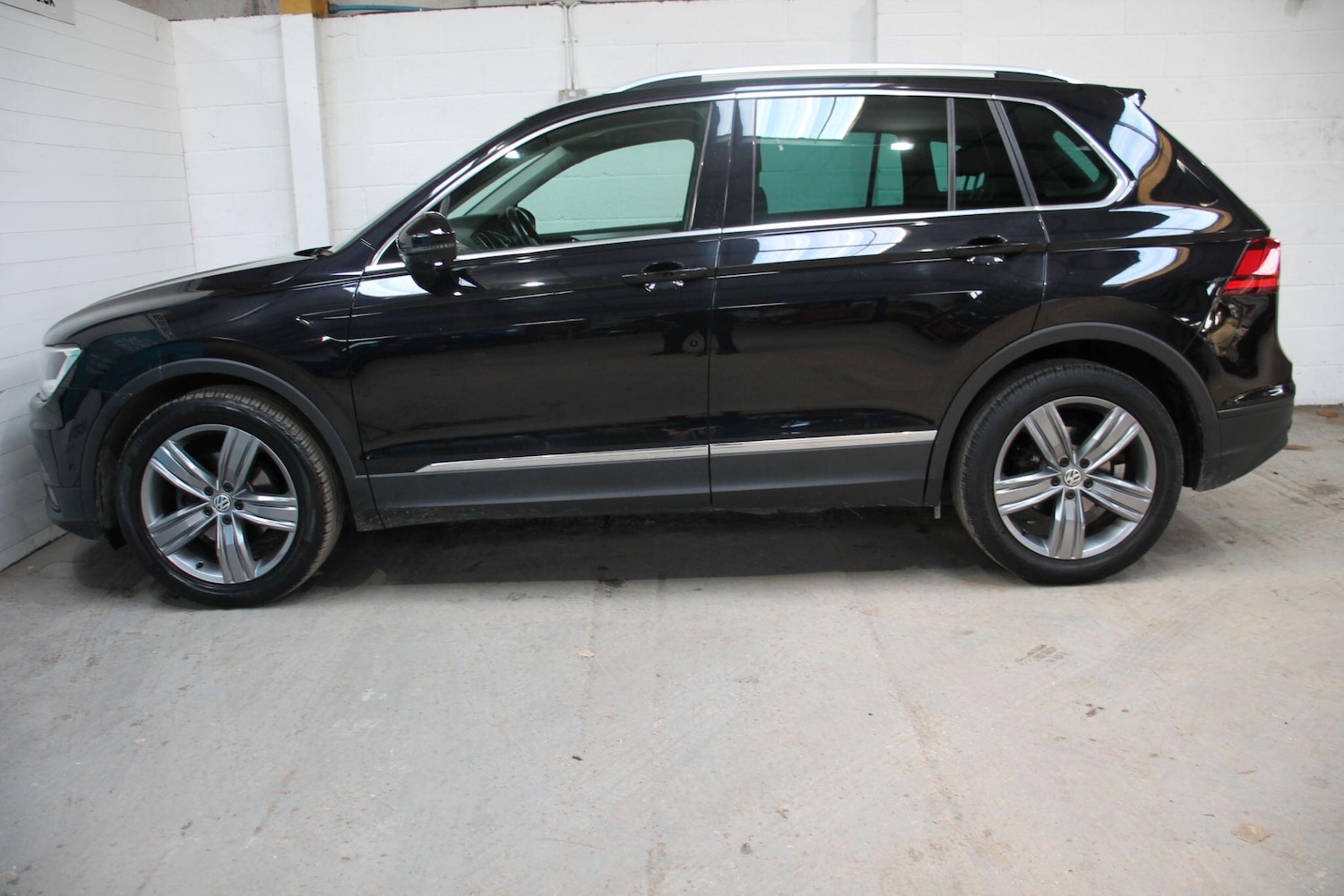 Used Volkswagen Tiguan 2019 for sale - 77411725: Photo 5