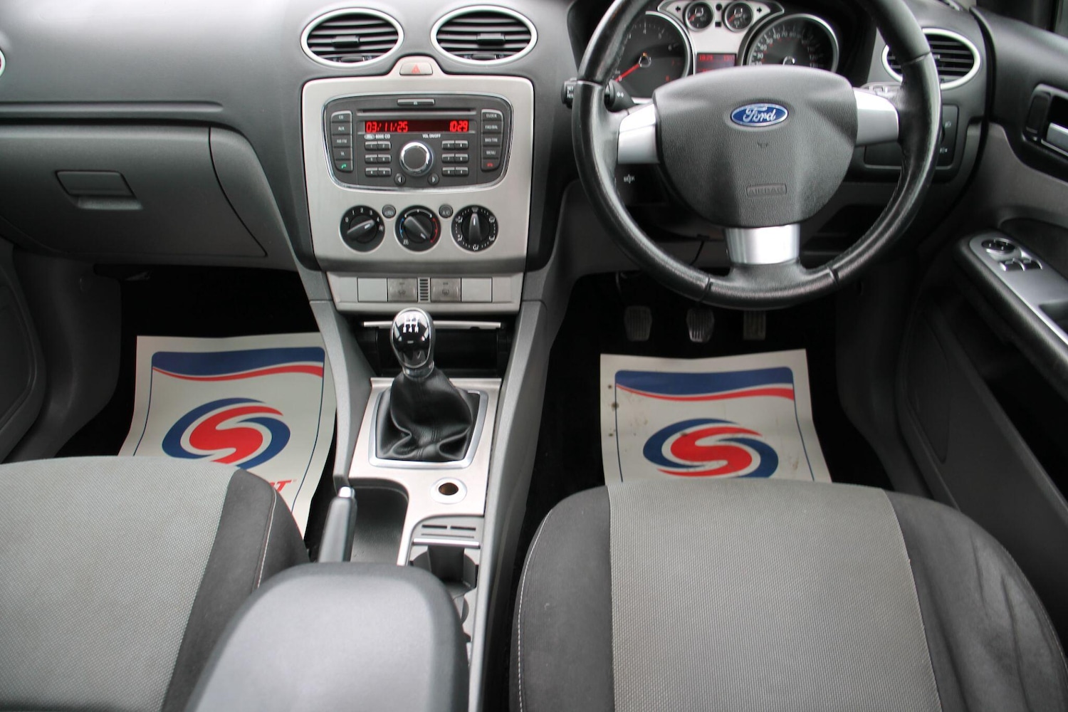 Used Ford Focus 2011 for sale - 76473074: Photo 11