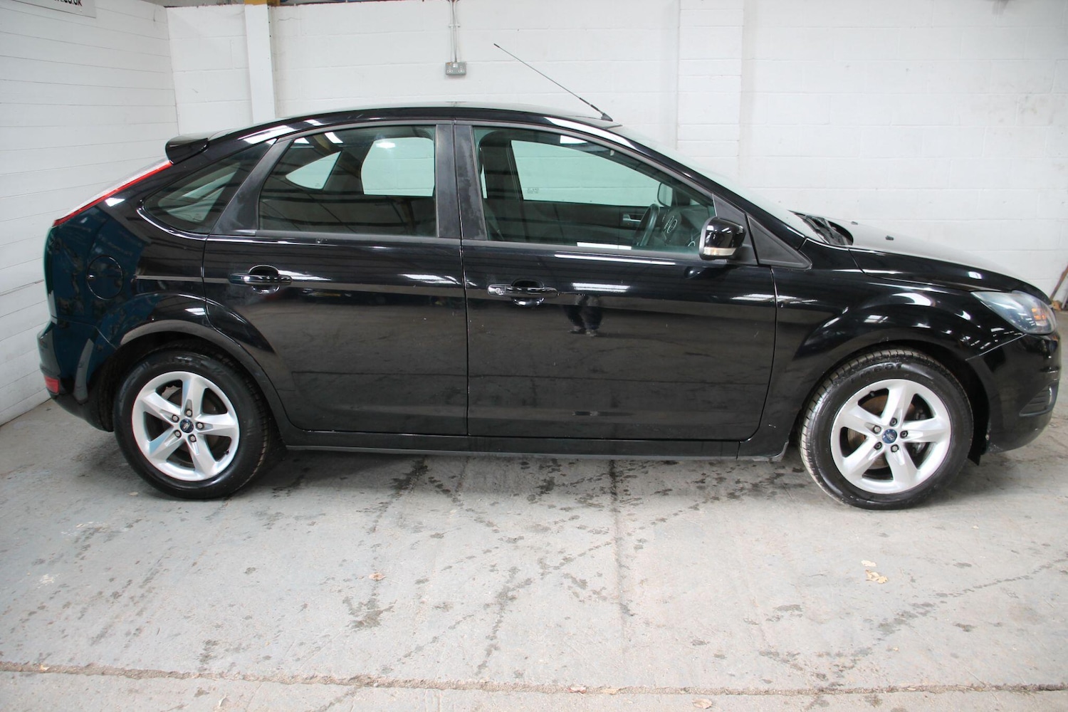 Used Ford Focus 2011 for sale - 76473074: Photo 8
