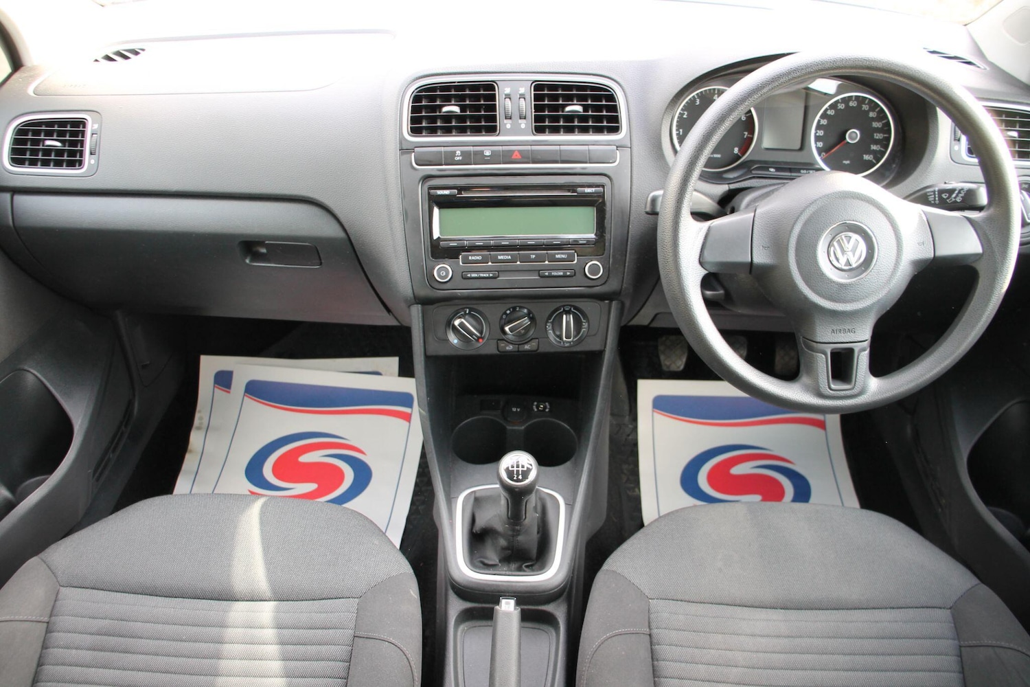 Used Volkswagen Polo 2011 for sale - 76990609: Photo 14