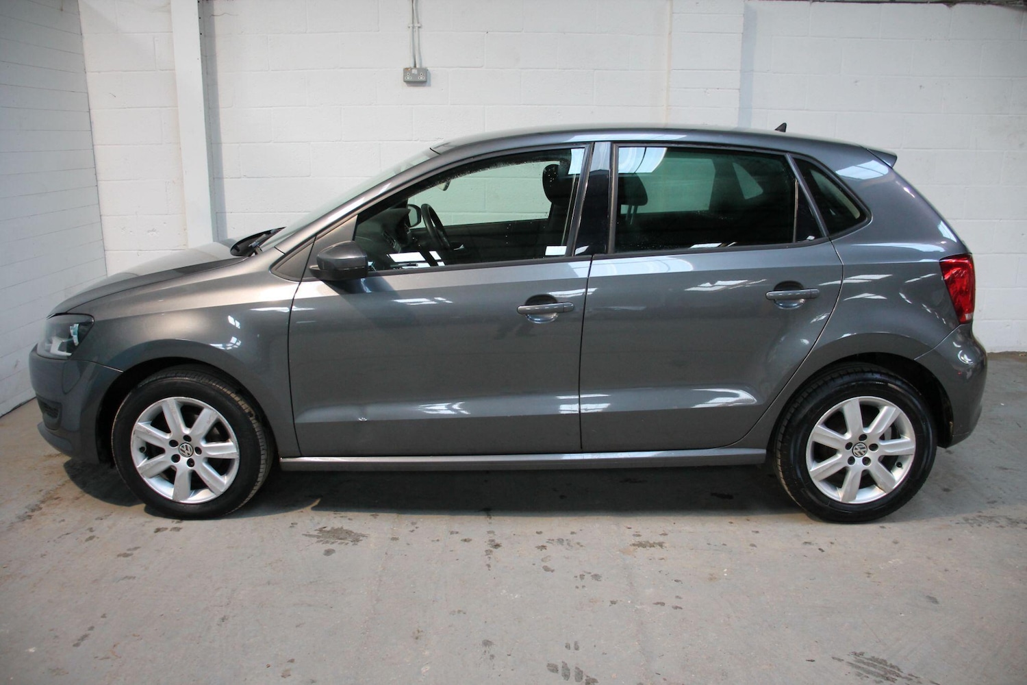 Used Volkswagen Polo 2011 for sale - 76990609: Photo 5