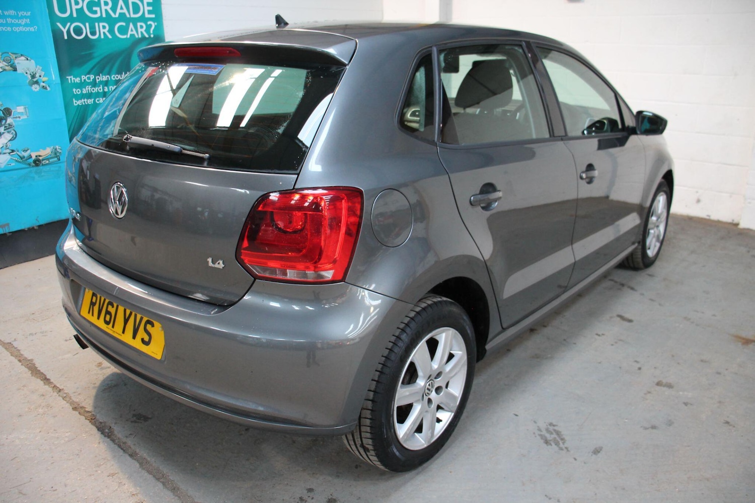 Used Volkswagen Polo 2011 for sale - 76990609: Photo 7
