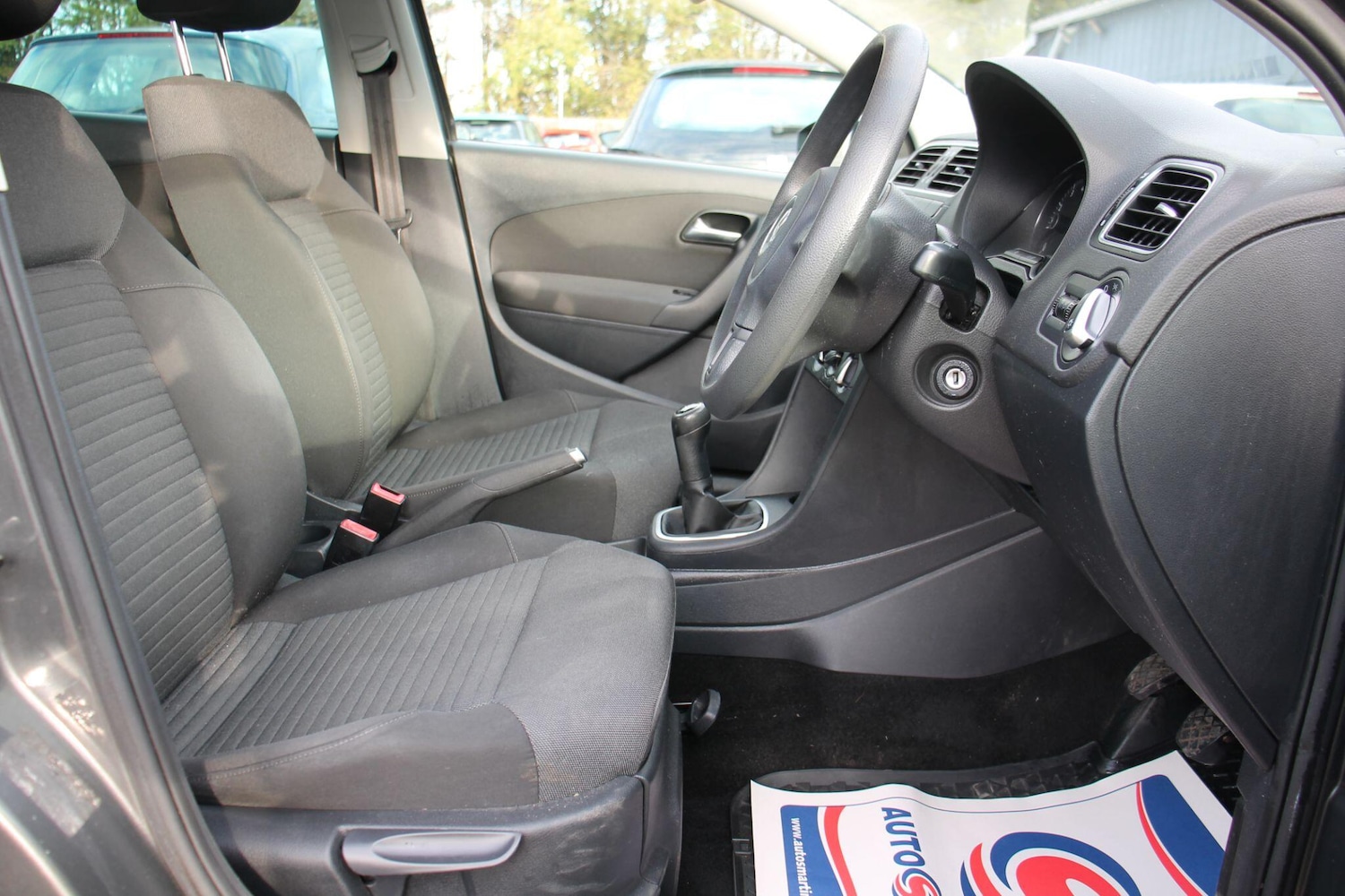 Used Volkswagen Polo 2011 for sale - 76990609: Photo 9