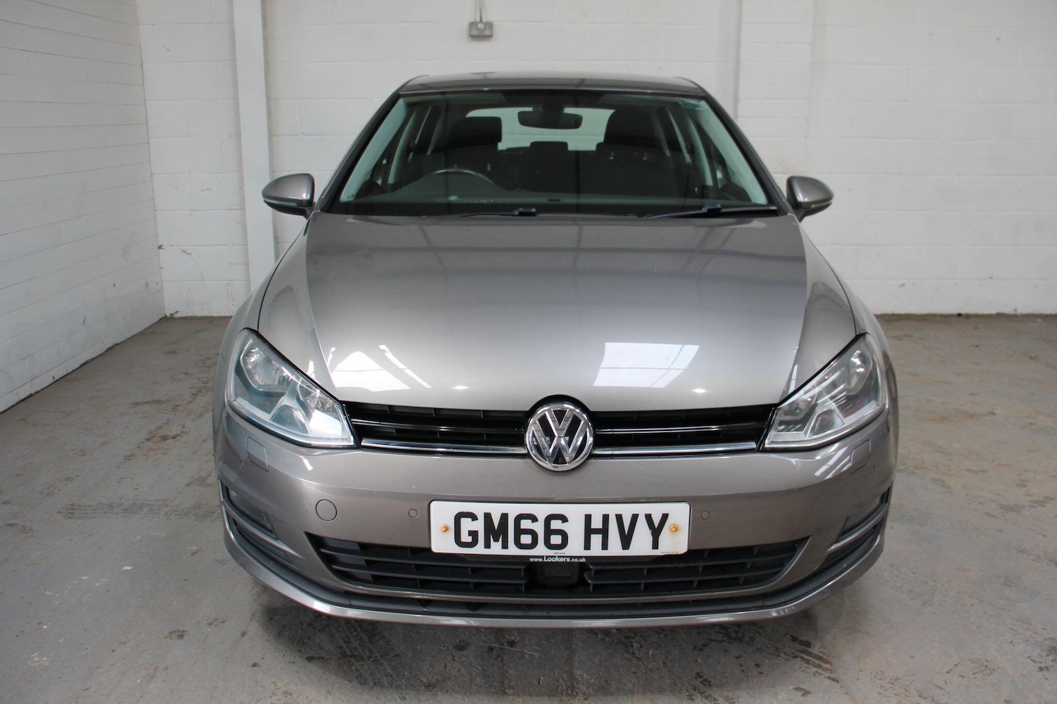 Used Volkswagen Golf 2017 for sale - 76572598: Photo 2