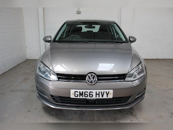 Used Volkswagen Golf 2017 for sale - 76572598: Photo