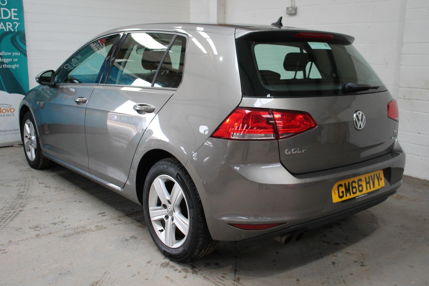 Used Volkswagen Golf 2017 for sale - 76572598: Photo 5