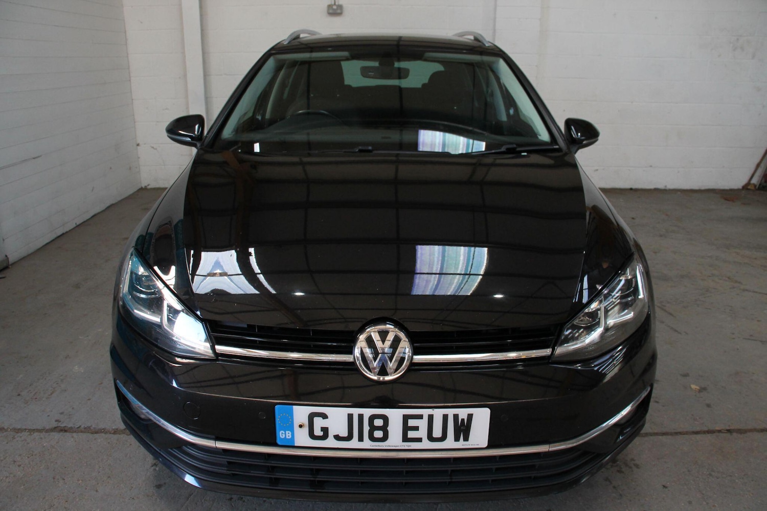 Used Volkswagen Golf 2018 for sale - 76989925: Photo 2