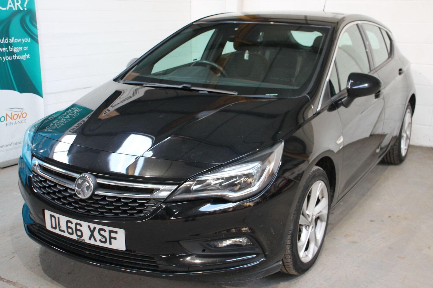 Used Vauxhall Astra for sale - 76996302: Photo 4