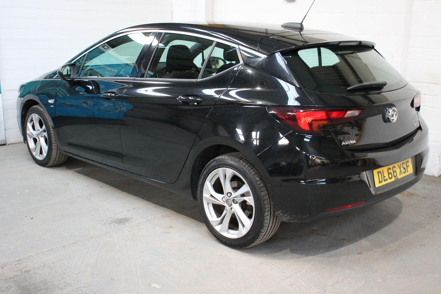 Used Vauxhall Astra for sale - 76996302: Photo 6