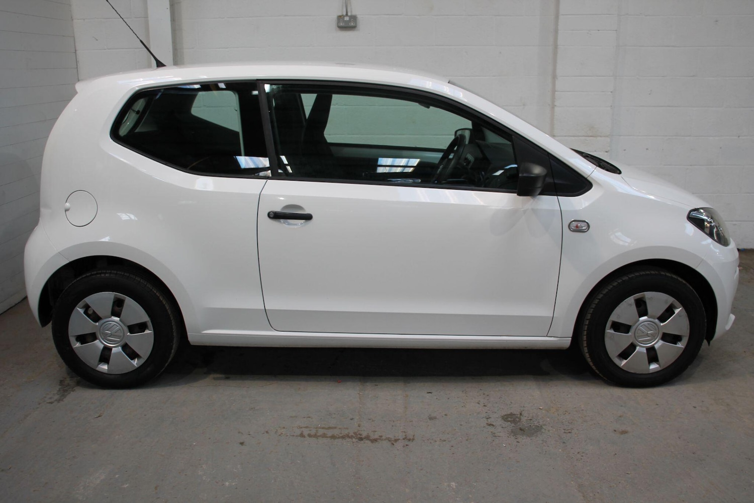 Used Volkswagen up! 2013 for sale - 77097609: Photo 8