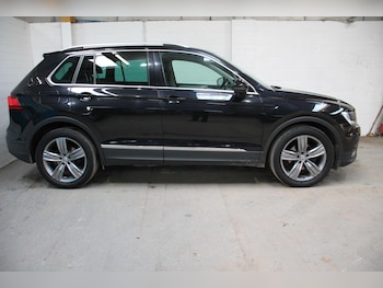 Used Volkswagen Tiguan 2019 for sale - 76926877: Photo