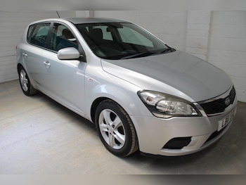 Used Kia Ceed 2011 for sale - 79296117: Photo