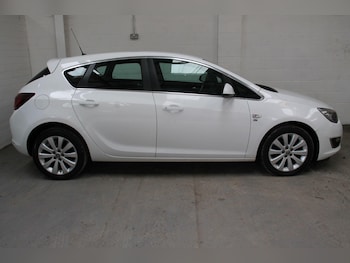 Used Vauxhall Astra 2013 for sale - 78019929: Photo