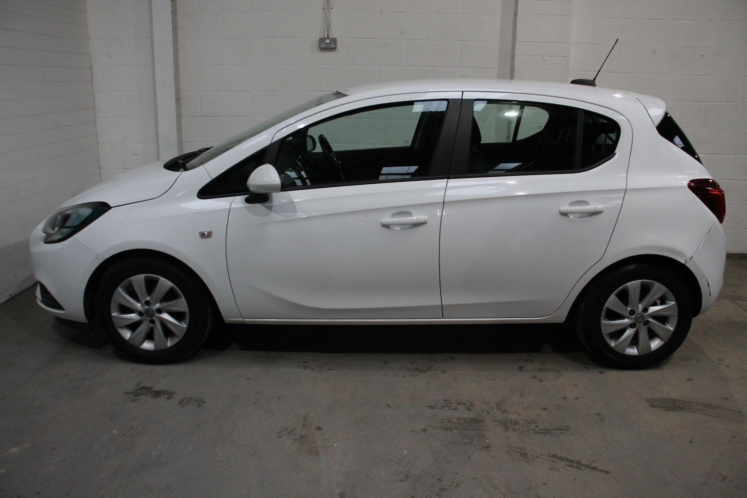 Used Vauxhall Corsa 2017 for sale - 77598895: Photo 4