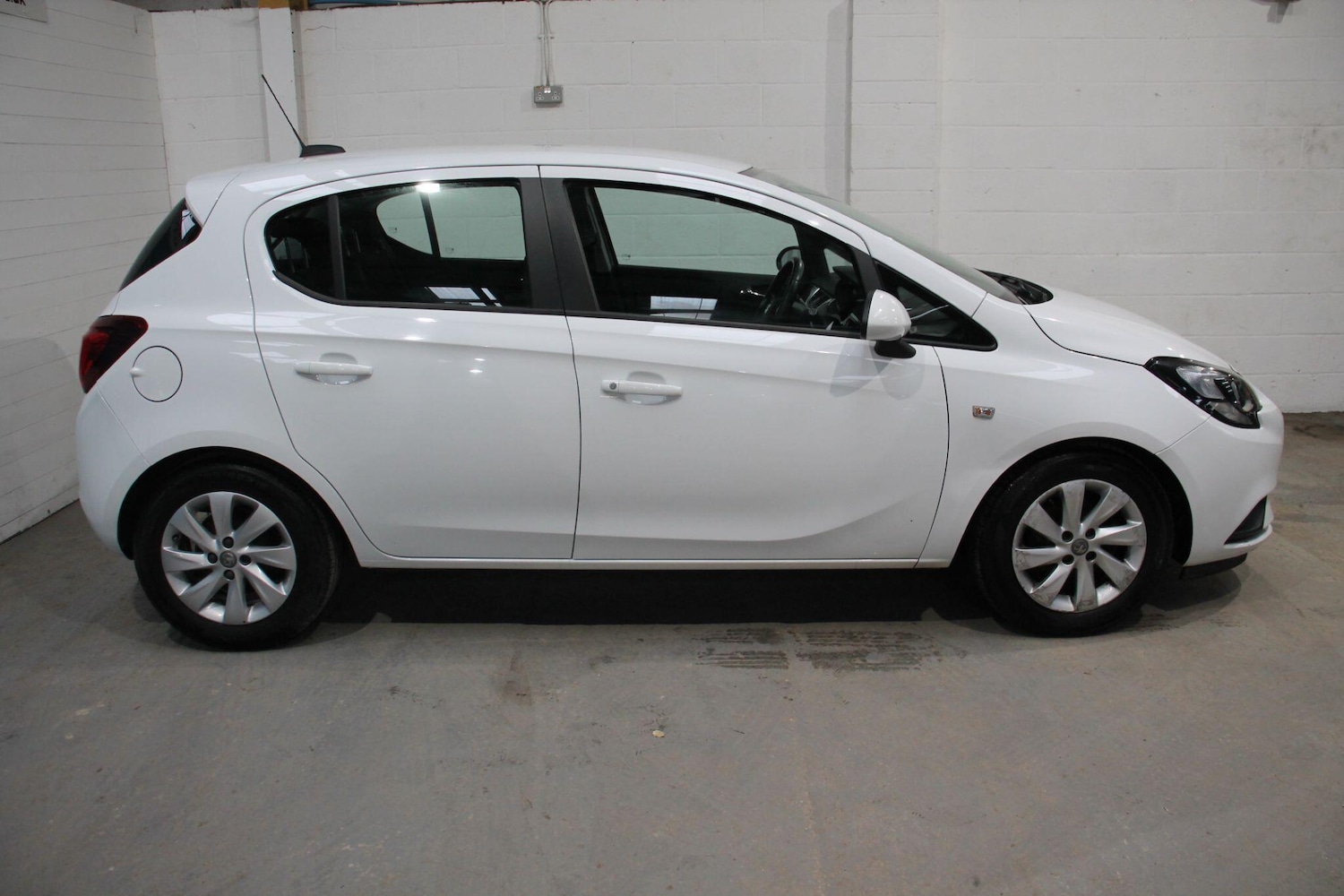 Used Vauxhall Corsa 2017 for sale - 77598895: Photo 8
