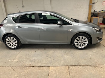 Used Vauxhall Astra 2013 for sale - 78504732: Photo