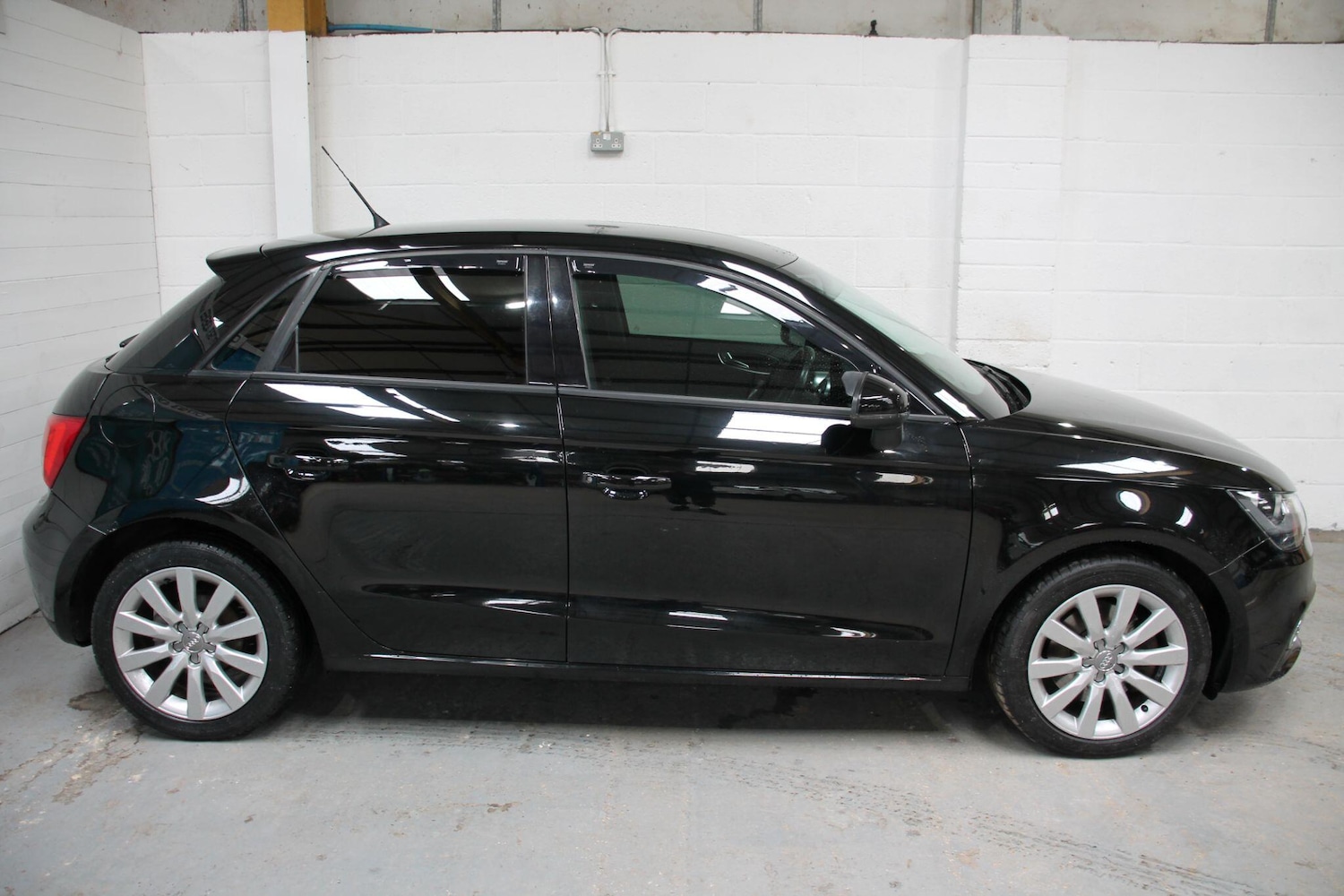 Used Audi A1 2012 for sale - 78116163: Photo 8