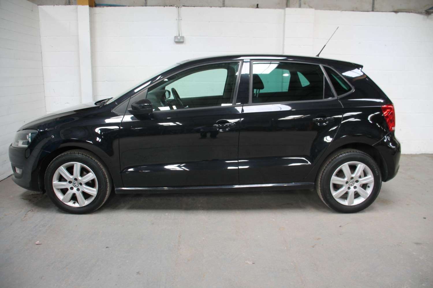 Used Volkswagen Polo for sale - 76701184: Photo 8
