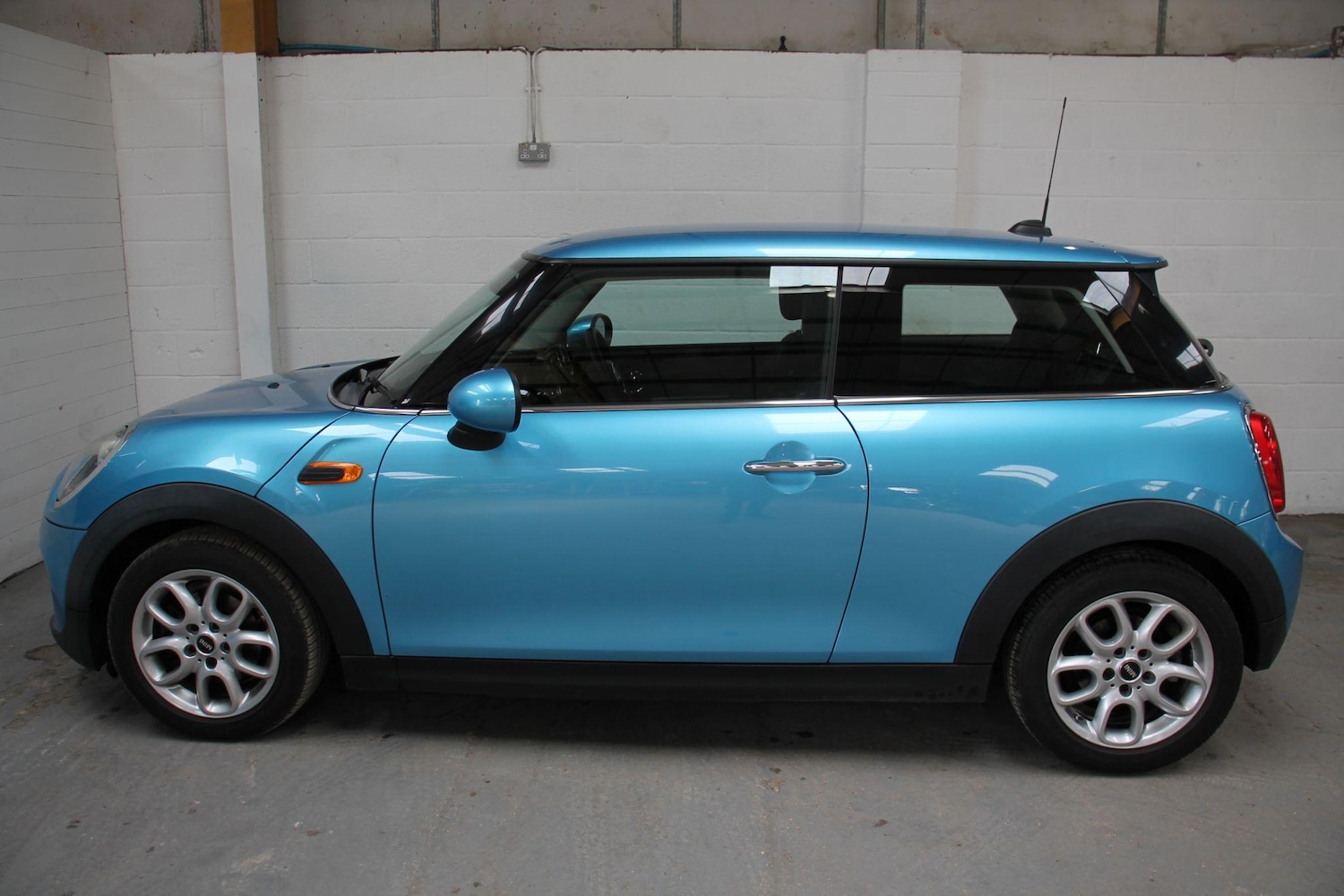 Used MINI Hatch 2015 for sale - 76993313: Photo 4