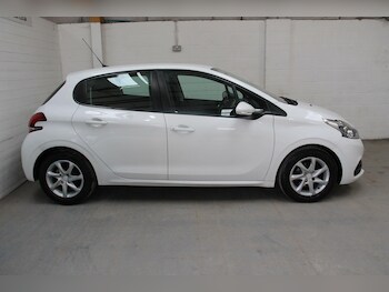 Used Peugeot 208 2016 for sale - 78461728: Photo