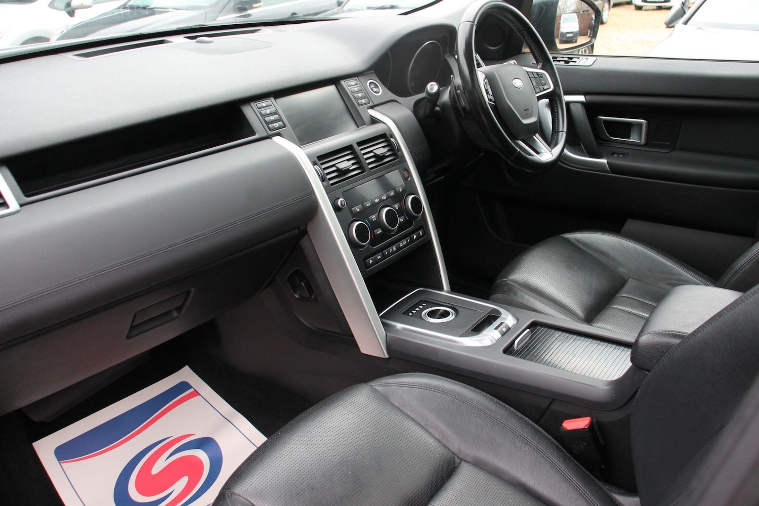 Used Land Rover Discovery Sport 2016 for sale - 77412159: Photo 15