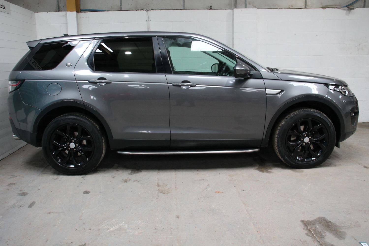 Used Land Rover Discovery Sport 2016 for sale - 77412159: Photo 2