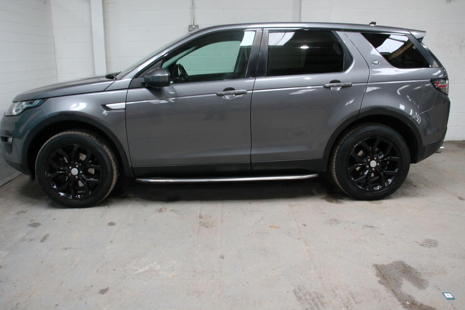 Used Land Rover Discovery Sport 2016 for sale - 77412159: Photo 6