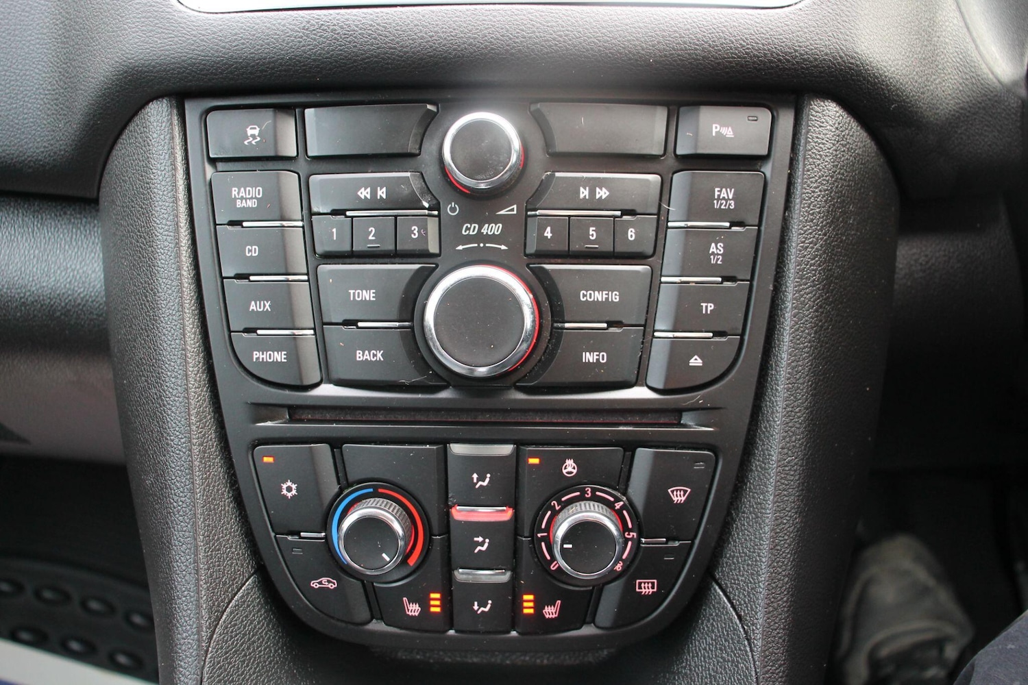 Used Vauxhall Meriva 2015 for sale - 76801697: Photo 12