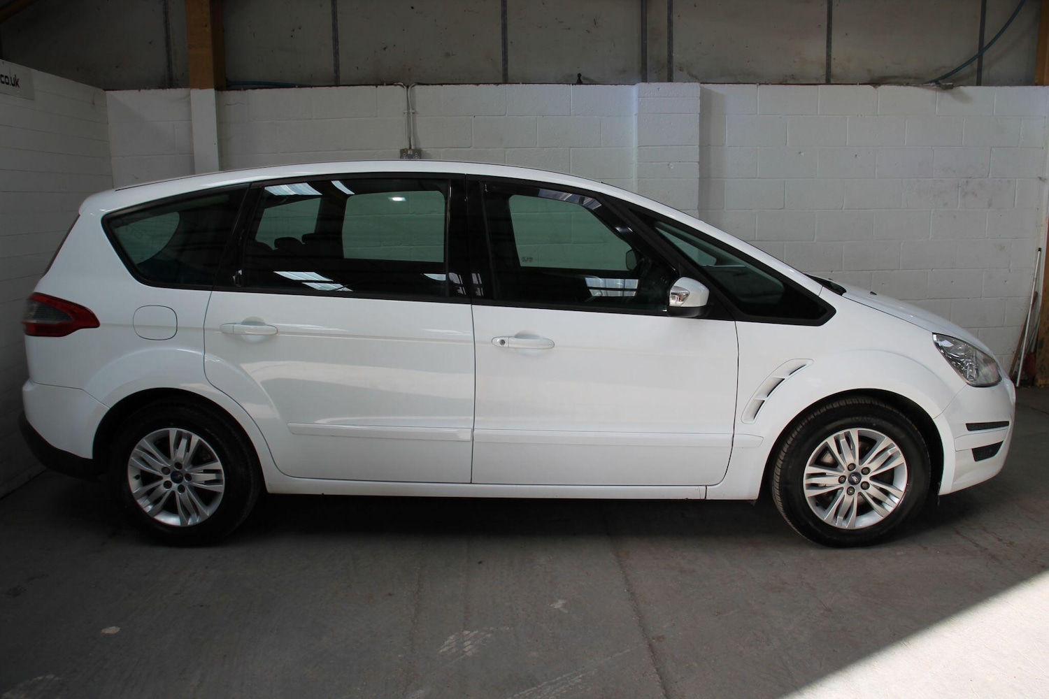 Used Ford S-Max 2014 for sale - 76283766: Photo 8