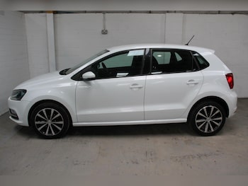 Used Volkswagen Polo 2014 for sale - 77441093: Photo