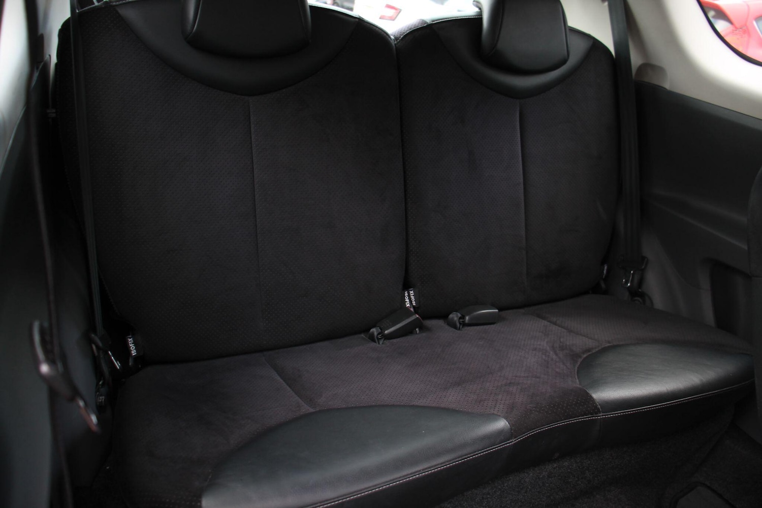 Used Toyota AYGO 2011 for sale - 76592613: Photo 13