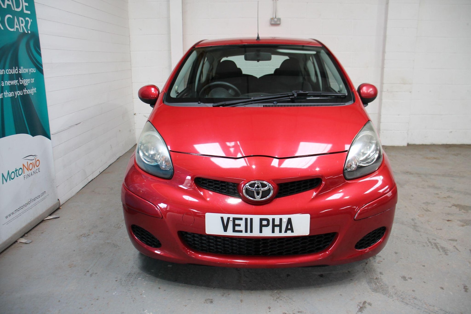 Used Toyota AYGO 2011 for sale - 76592613: Photo 2