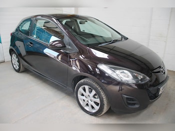 Used Mazda Mazda2 2011 for sale - 79107531: Photo