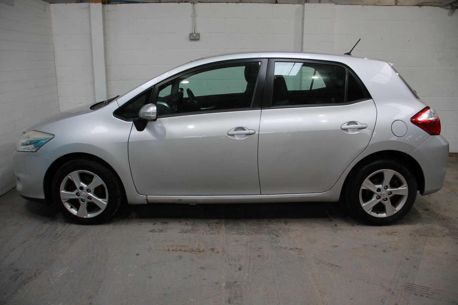 Used Toyota Auris 2011 for sale - 77109429: Photo 5